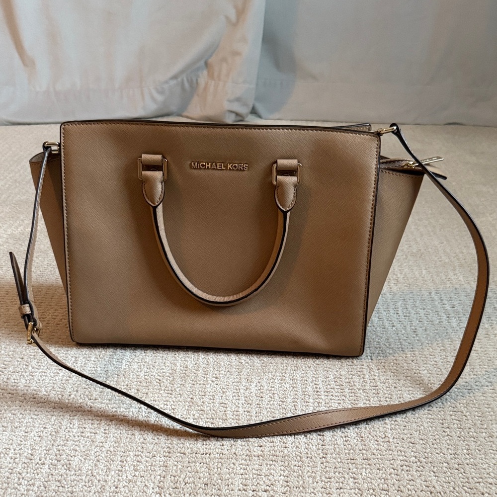 Excellent Condition Michael Kors Brown Satchel Bag